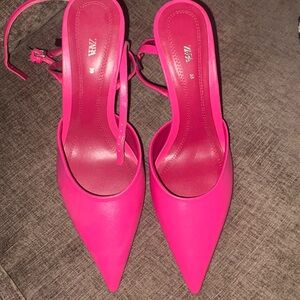 Zara Women's Bright Pink Pointed Heels